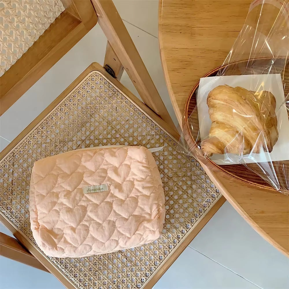 New Nylon Women'S Cosmetic Bag Travel Conveniently Large Capacity Makeup Bags Cute Flower Zipper Wash Bags for Women 2024